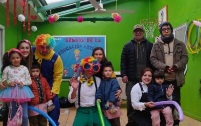 Celebrando semana de la educación Artística con la destacada participación de nuestras jugadas familias.