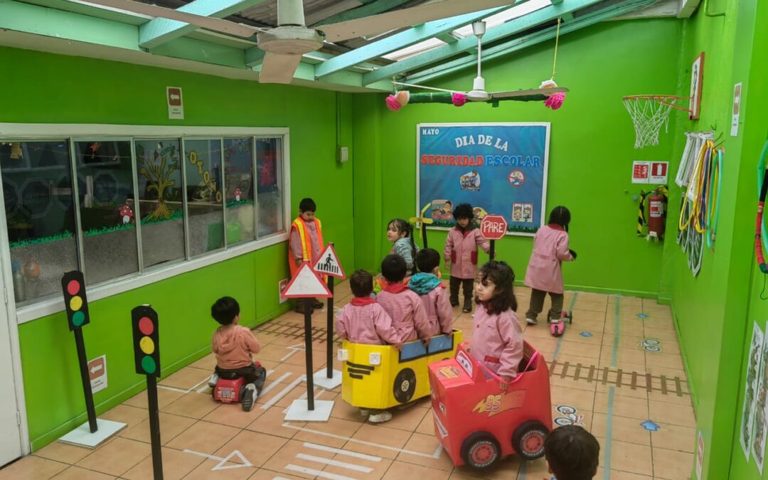 Aprendiendo sobre la seguridad vial.
